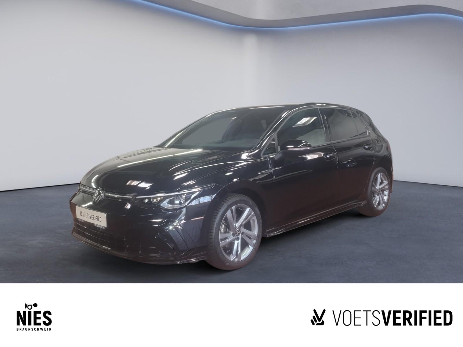 Volkswagen Golf VIII R-Line 1.5 eTSI DSG LED+RearView+PDC