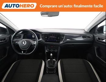Volkswagen T-Roc - 8