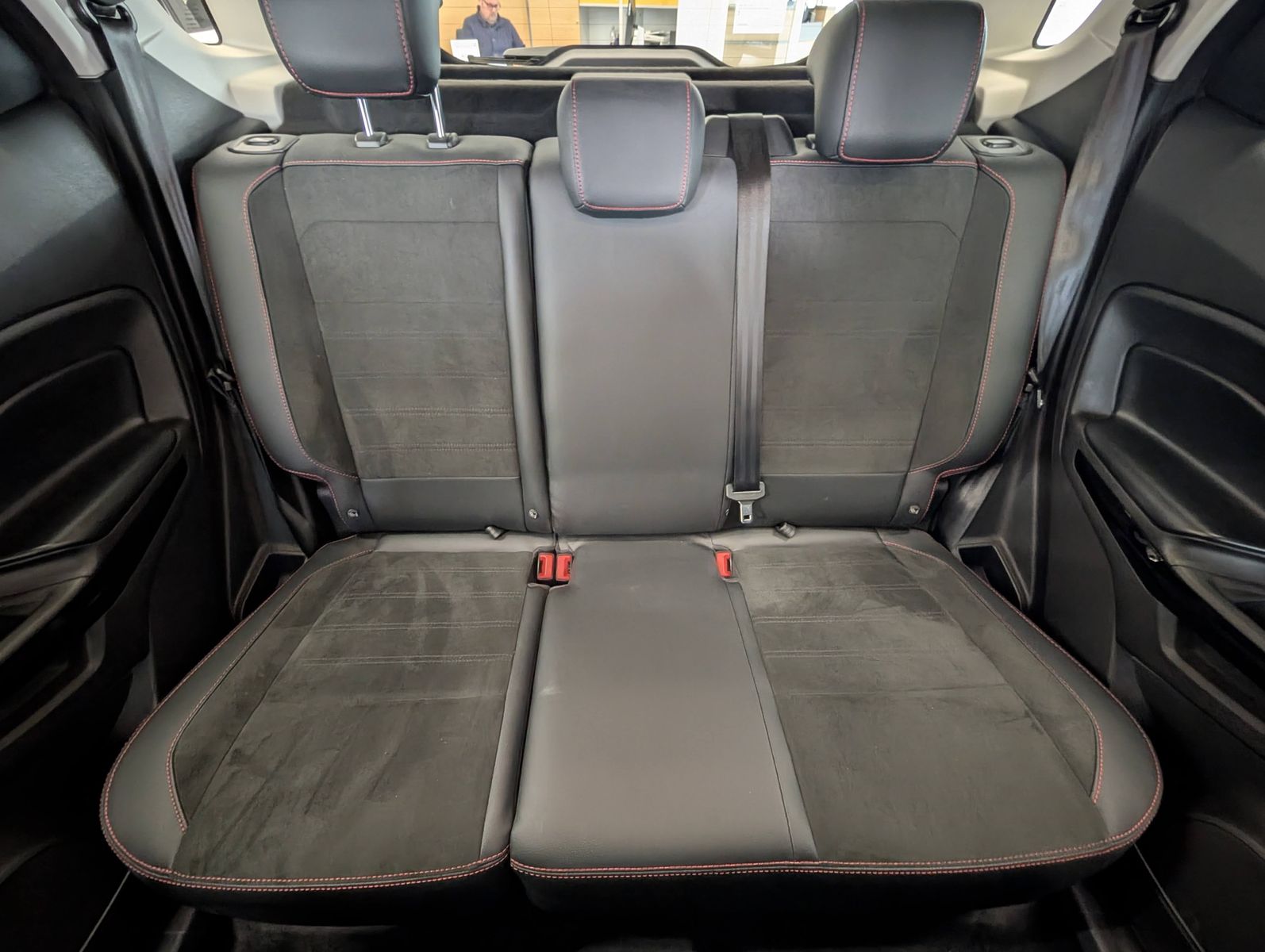 FORD EcoSport 1.0 EcoBoost ST-Line LED Navi Winter – Bild 13
