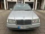 Mercedes-Benz C220 (W202), BJ 1994, 179.00... - Mercedes-Benz C 220 mit Benzin-Antrieb: Limousine, Automatik