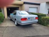 Mercedes-Benz E 230 ELEGANCE aus 1. Hand sehr gepflegt - gebrauchte Mercedes-Benz E 230 aus dem Jahr 1996