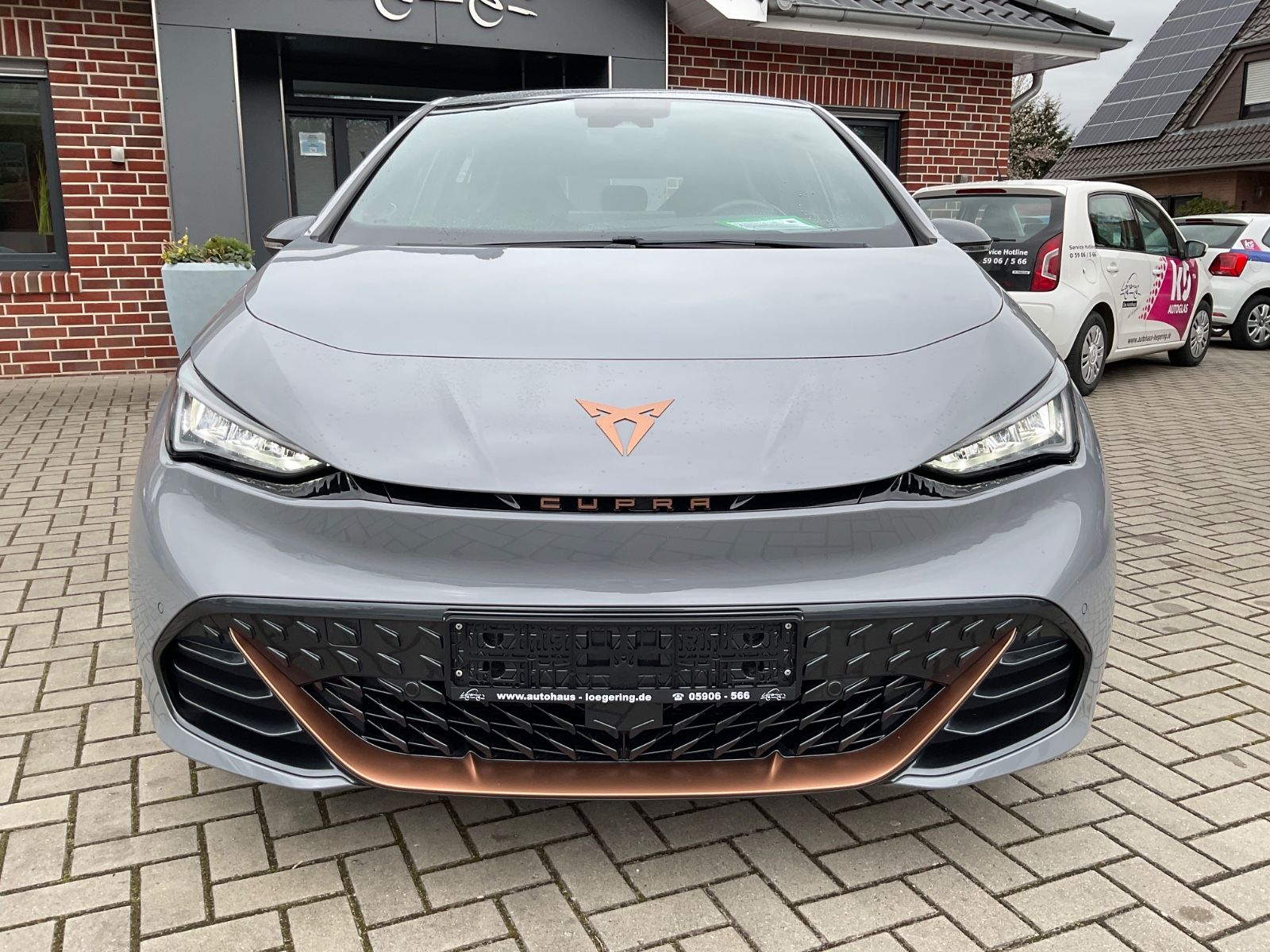Fahrzeugabbildung CUPRA Born 58 kWh 150 kW,Kamera,Navi,Sitzheizung,ACC