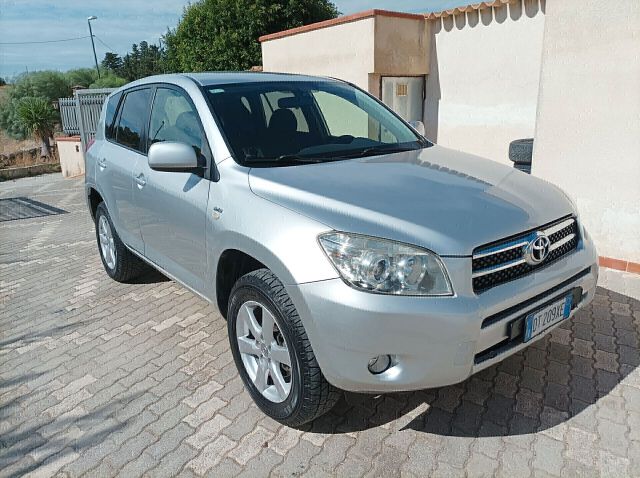 Toyota RAV 4 RAV4 2.2 D-4D 136 CV Sol