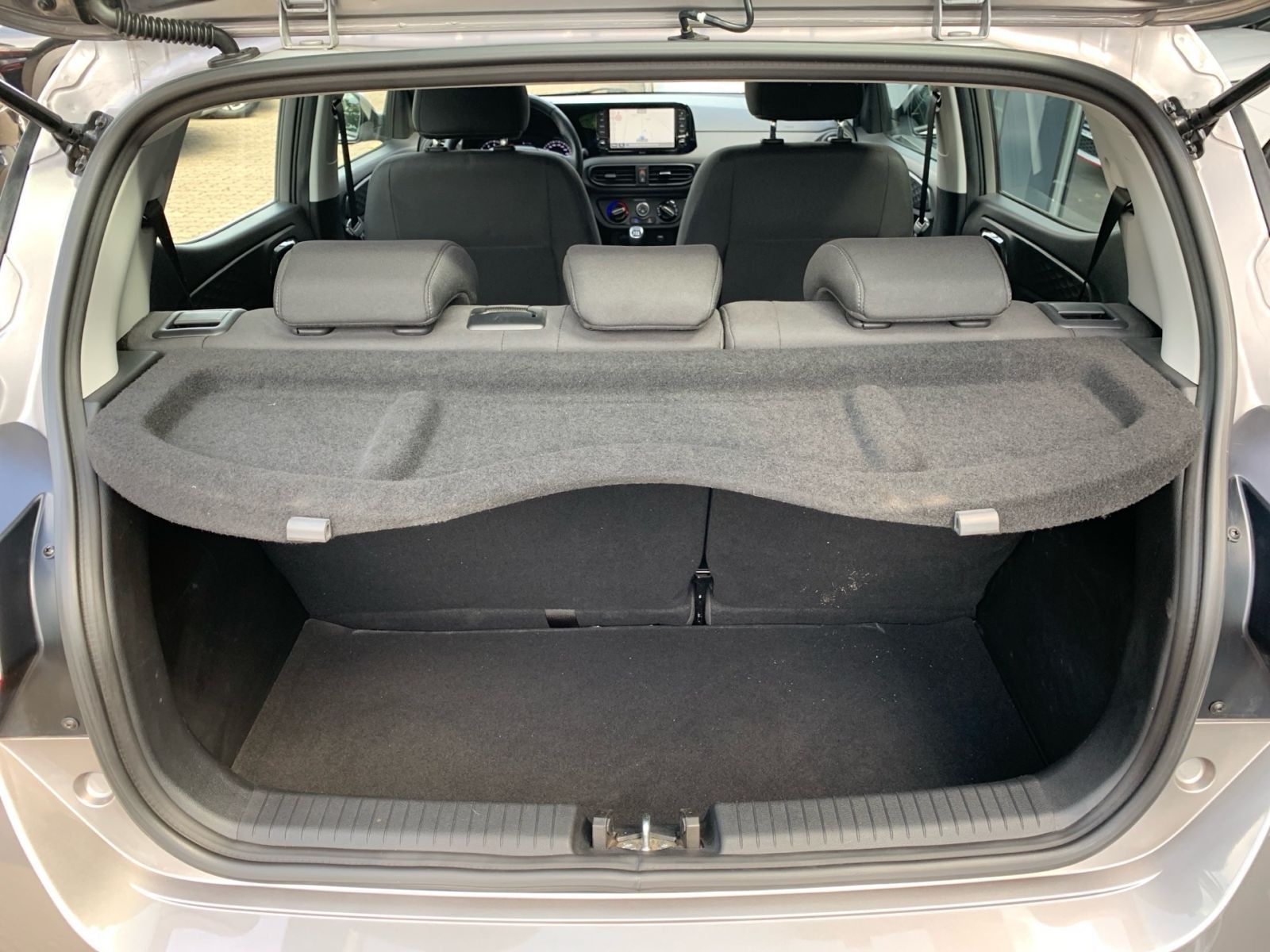 Fahrzeugabbildung Hyundai i10 1.0 Trend Navi Kamera 1 Hand