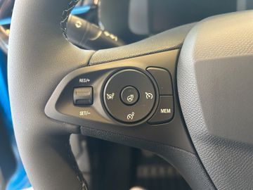 Fotografie 13 des Opel Corsa 1.2 YES Allwetter LED Sitzh. Carplay