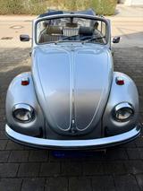 Volkswagen VW-Käfer-Cabrio, Originalzustand, H-Kennzeichen - silberne Volkswagen Käfer