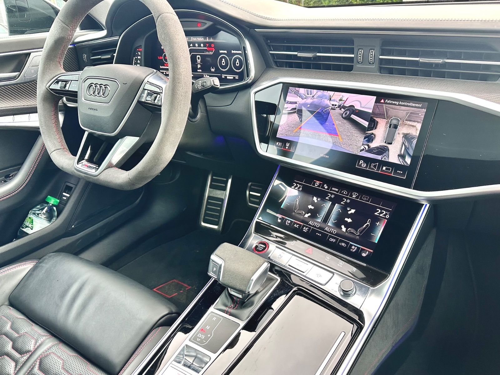Fahrzeugabbildung Audi RS6 AVANT QUATTRO*PANO+VOLL+AHK*