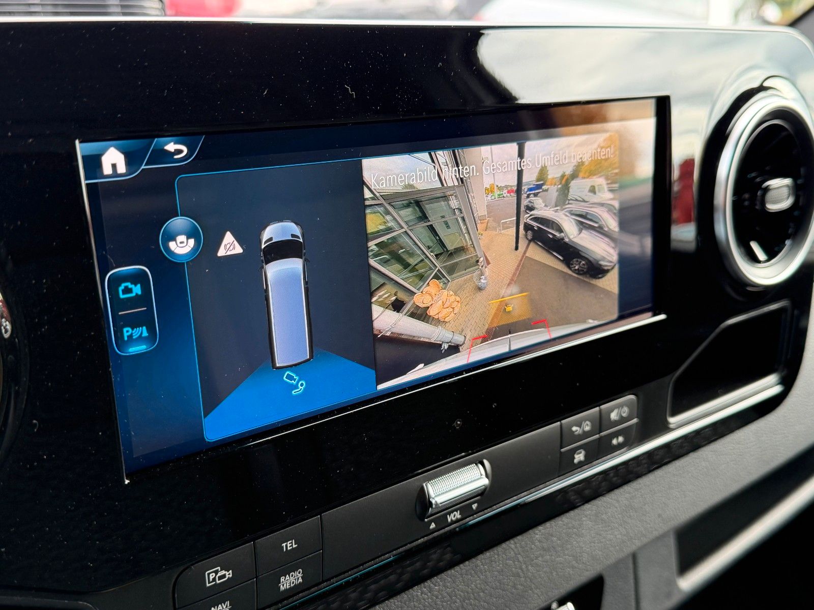 Fahrzeugabbildung Mercedes-Benz Sprinter 319 CDI 4325 DISTRONIC Klima AHK