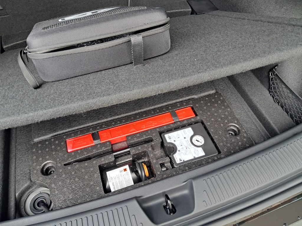MG MG4 64 kWh Premium 360° Kamera ACC LED - Bild 13
