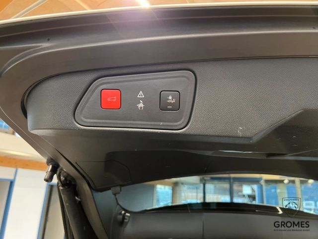 Fahrzeugabbildung Peugeot 3008 GT ACC SHZ Pano Leder Elektr.Heckkl.