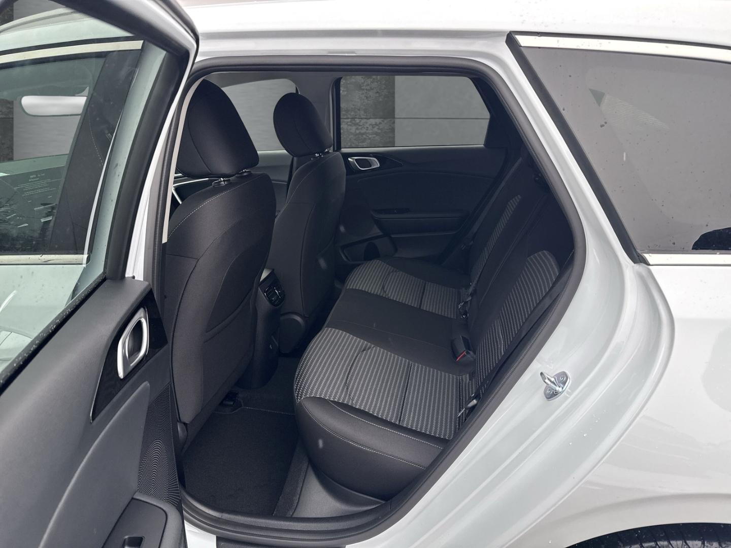 Kia Ceed_sw Ultimate Edition Mild-Hybrid DCT Style-P