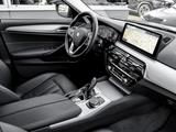 BMW 520d TOURING+AHK+PA+SHZ+LC PROF - BMW 520