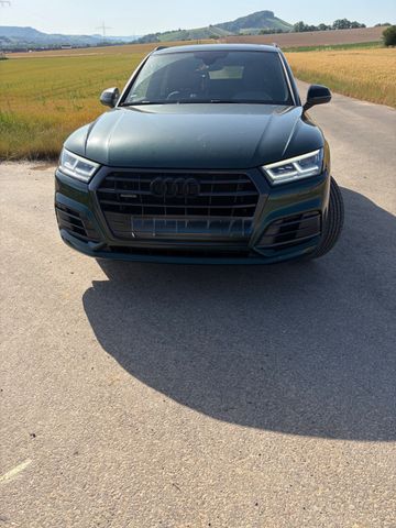 AUDI Q5 2.0 TDI 140kW S tronic quattro design Titan S