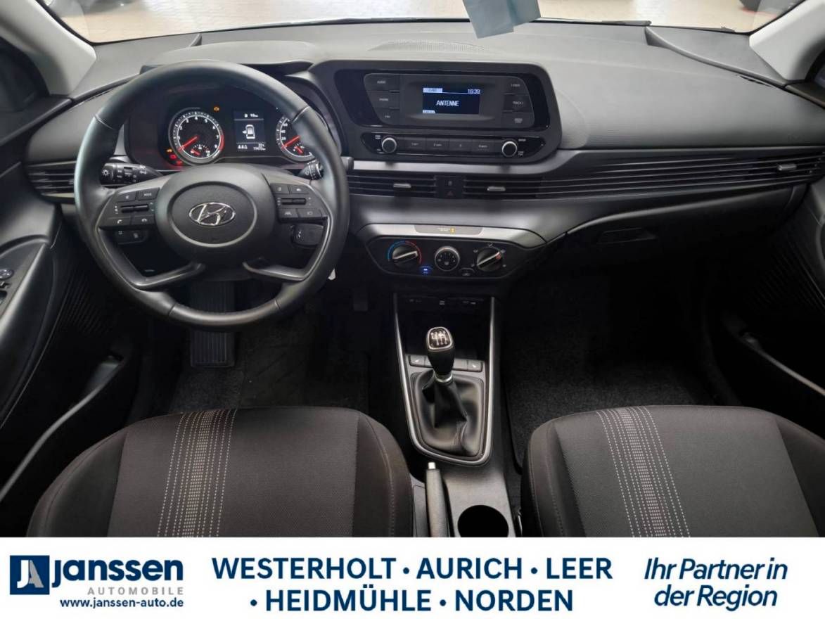 Fahrzeugabbildung Hyundai BAYON Select Winterpaket,PDC hinten,Klima,Start