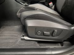 Fahrzeugabbildung BMW 218i Active Tourer M Sport --AHK/HiFi/HeadUp/ACC