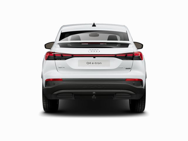 Q4 Sportback 45 e-tron quattro 210 kW ACC, Matri