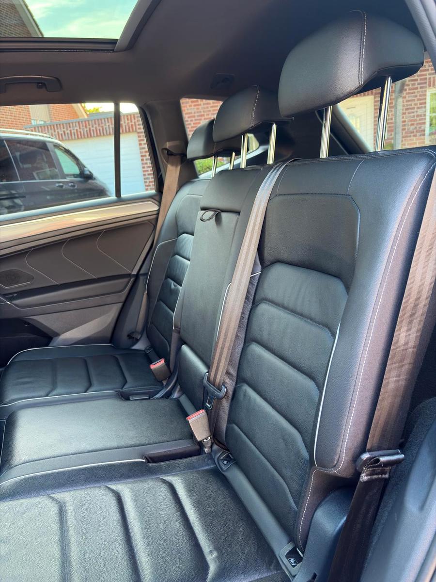 Volkswagen TIGUAN ALLSPACE / R-Line/ 240PS / PANO
