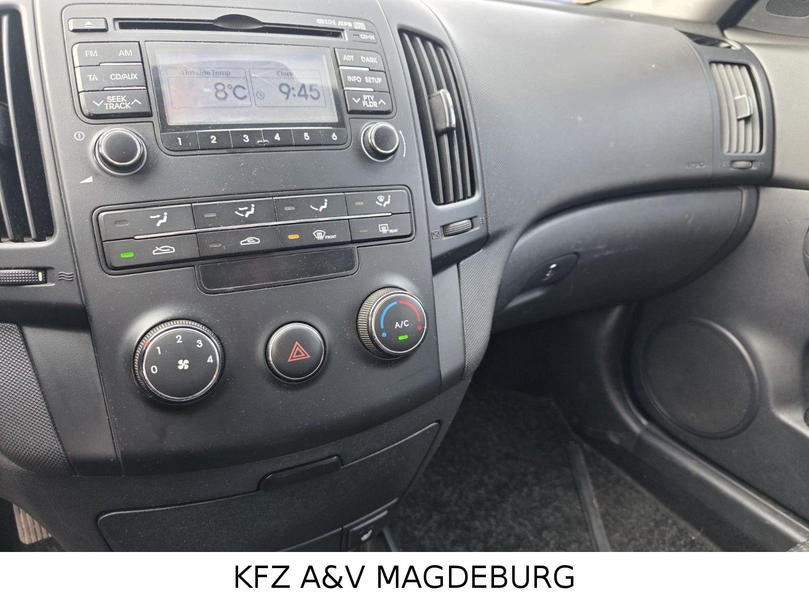 Hyundai i30 2012 — photo 10