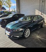 Jaguar XF 3.0 V6 Kamera PDC 20 Zoll sehr gepflegt  - Jaguar XF SE mit Diesel-Antrieb