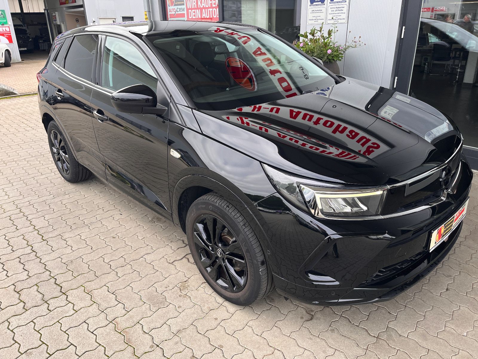 Fahrzeugabbildung Opel Grandland GS-Line 1.2 Automatik