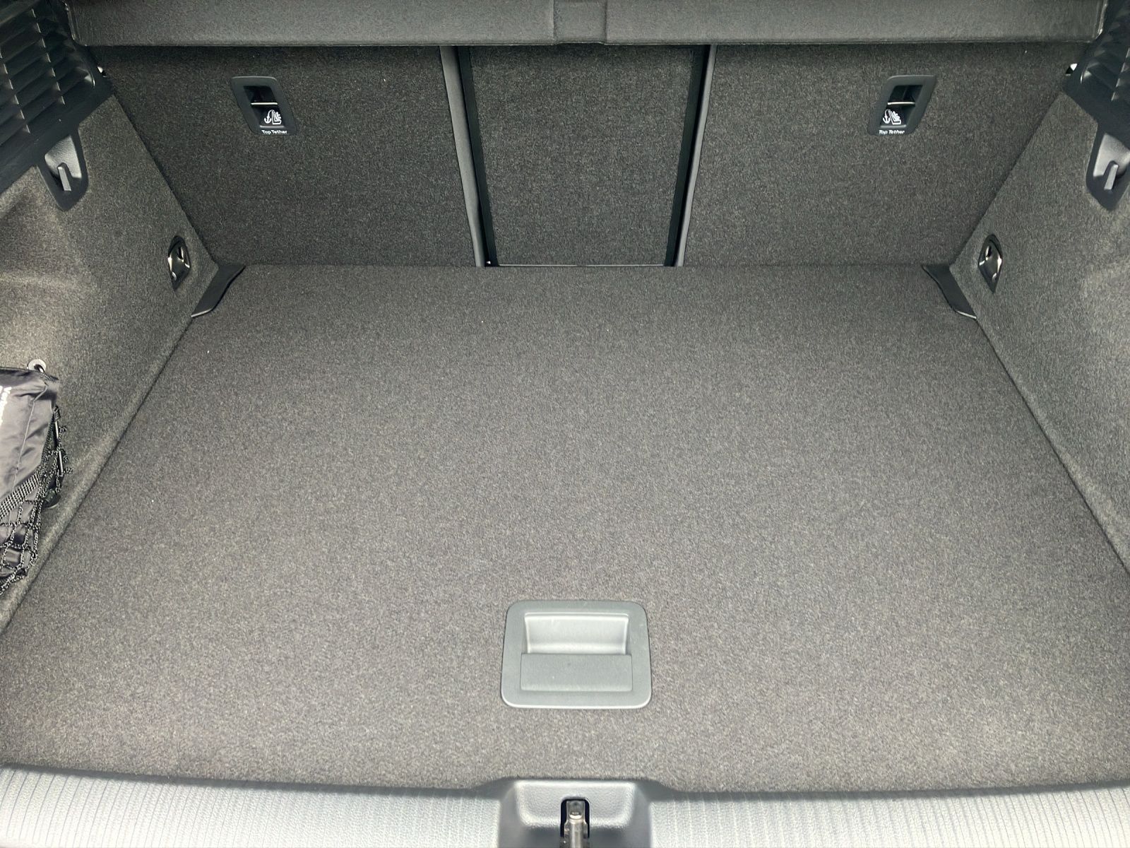 Fahrzeugabbildung Audi Q2 35 TFSI advanced S tronic Matrix Vorb. AHZV