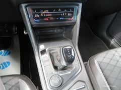 VW Tiguan 2.0 TDI R-Line 4M Matrix Nav Ahk Sport-Pa VW Tiguan 2.0 TDI R-Line 4M Matrix Nav Ahk Sport-Pa
