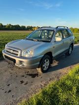 Hyundai Santa Fe 2.4 SUV 4x2 Schaltgetrieb... - gebrauchte Hyundai SANTA FE aus dem Jahr 2005