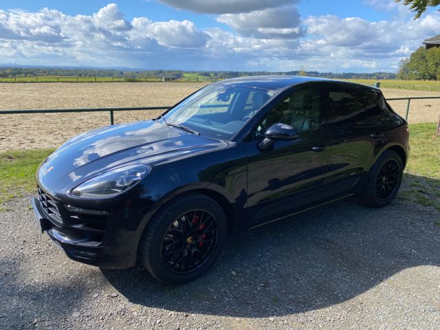 Porsche Macan GTS unfallfrei Scheckheft approved 12/25!