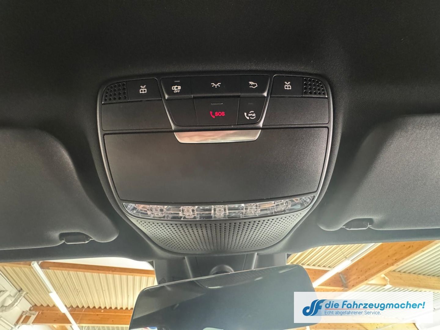 Fahrzeugabbildung Mercedes-Benz E 300 -Klasse EU6d  Sportpaket Niveau Digitales