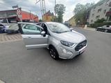 Ford EcoSport ST-Line - silberne Ford EcoSport