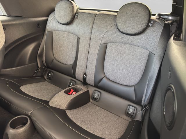 Fahrzeugabbildung MINI Cooper S Cabrio Classic Trim LED+Navi+CarPlay