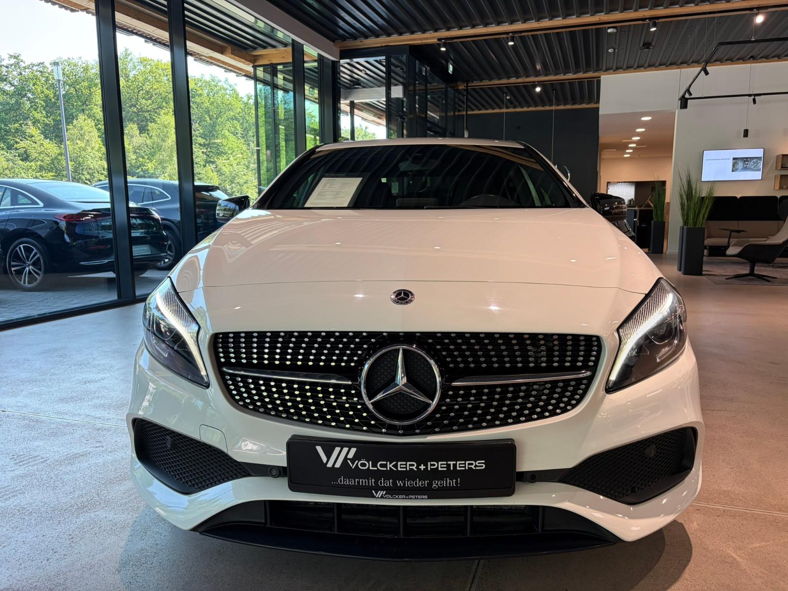 Mercedes-Benz A 180 PEAK/LED/AMG/NIGHT/S-HEFT/GARANTIE/6-GANG