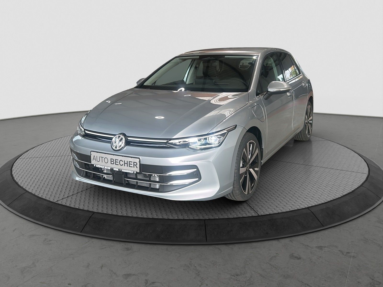 Volkswagen Golf Style 1.5 eHybrid DSG /AHK/Navi/Matrix/360K imagem 2