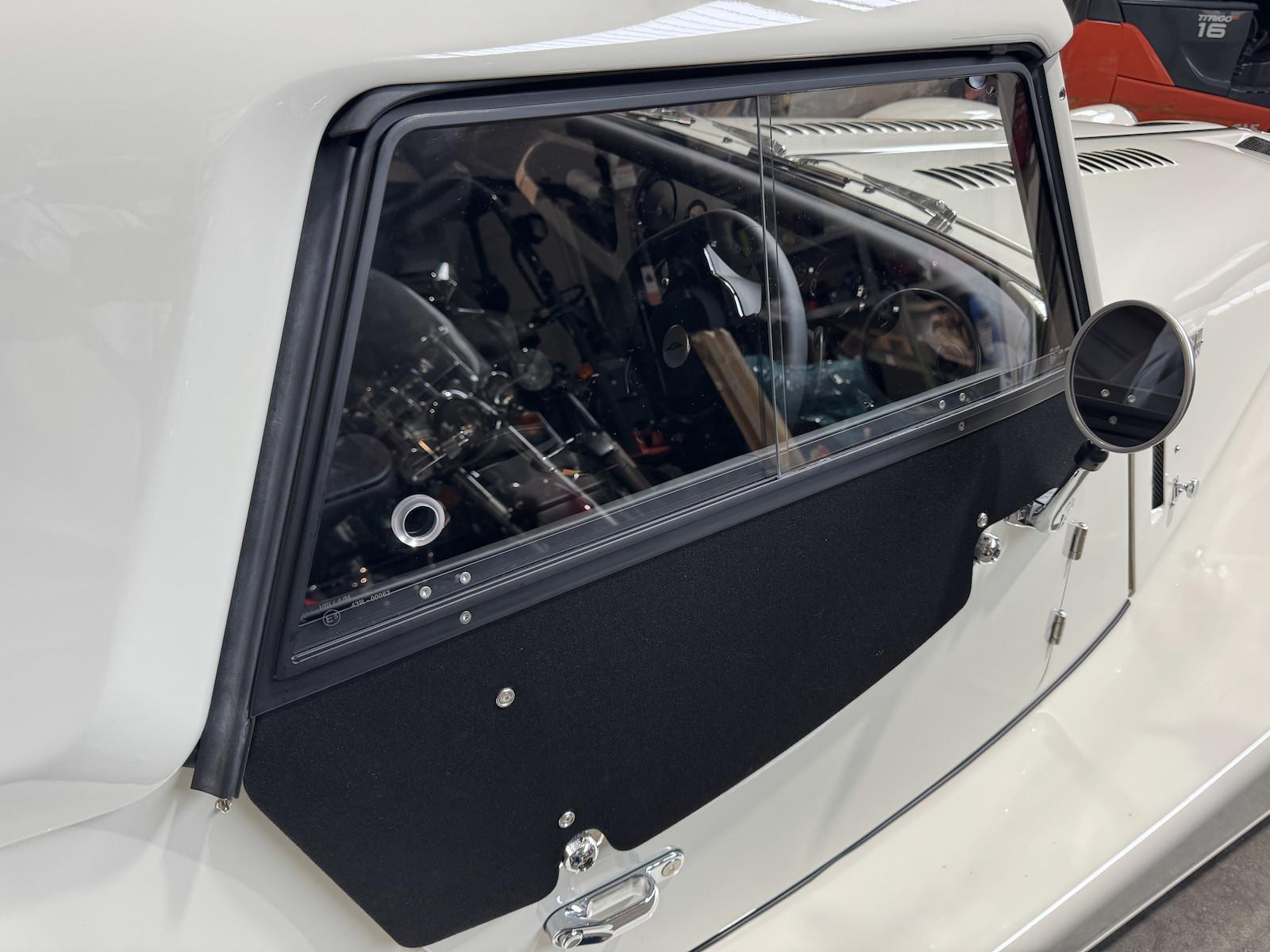 Morgan Plus Six 007 SPECTRE SPEKTAKULÄR RHD 666 KM HARD