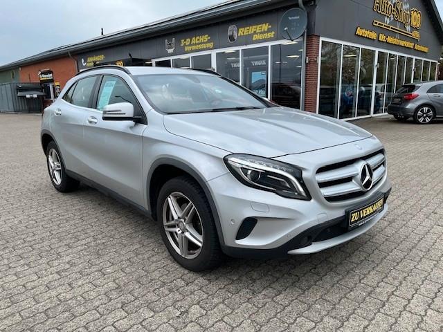 Mercedes-Benz GLA 200 GLA GLA 200*Automatik*Navi*PDC*Bi-Xenon*