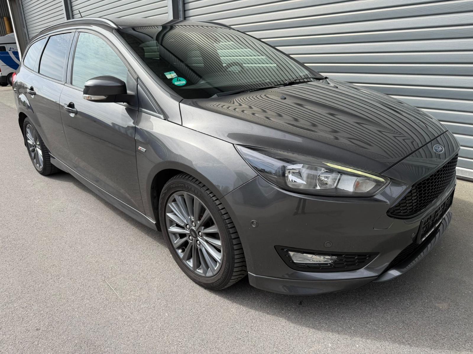 Ford Focus Turnier ST-Line *Zahnriemen Neu*Parkpilot*