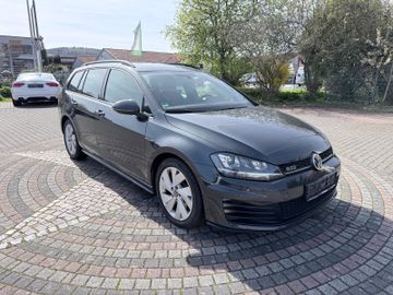 Volkswagen Golf - 4