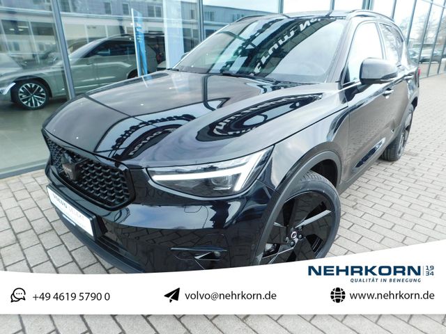 Volvo XC40 B3 Ultra Black Editon "Glasdach,360°Cam"