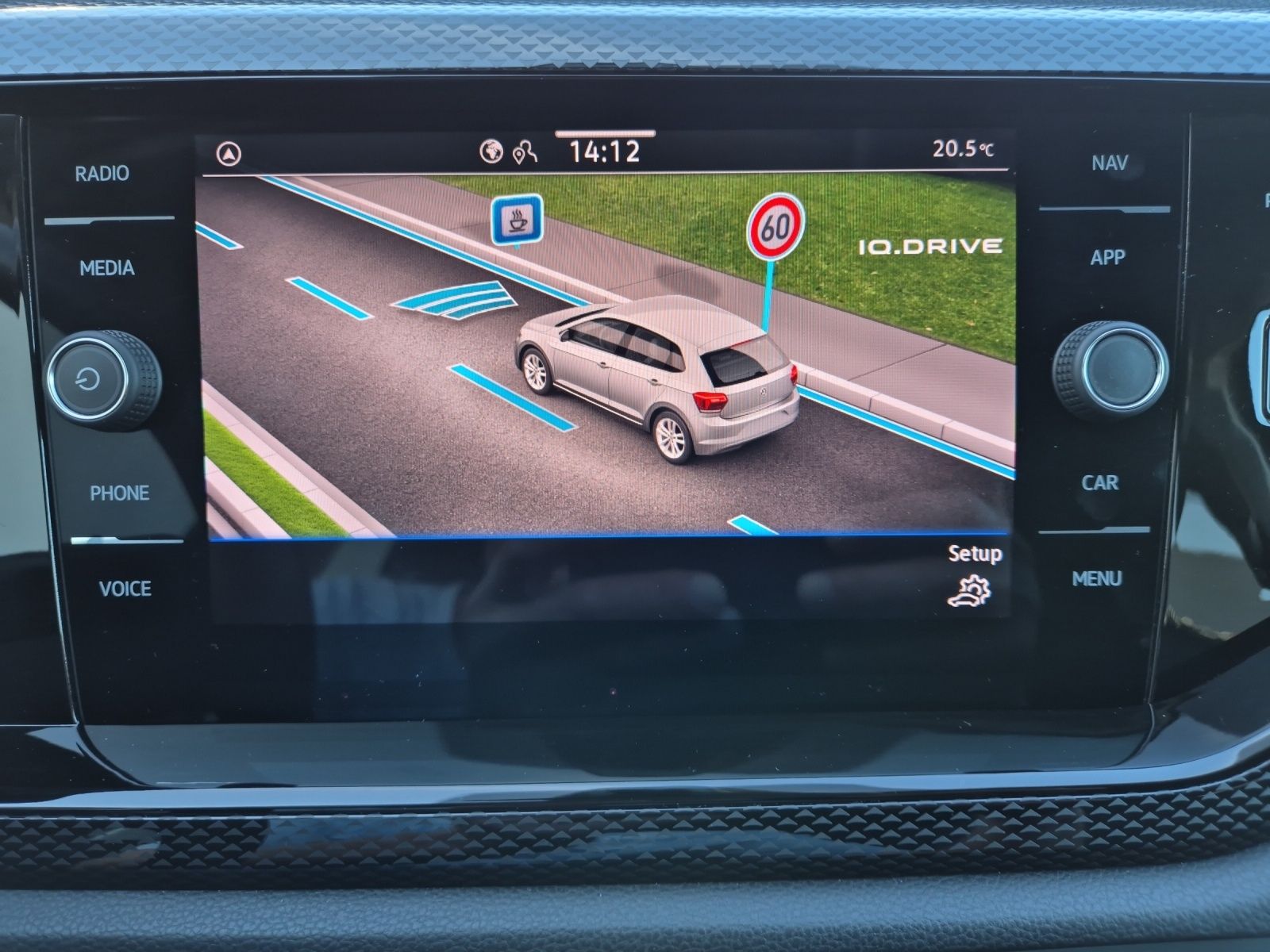 Fahrzeugabbildung Volkswagen Polo 1.0 Life LED Navi AID GRA PDC SH