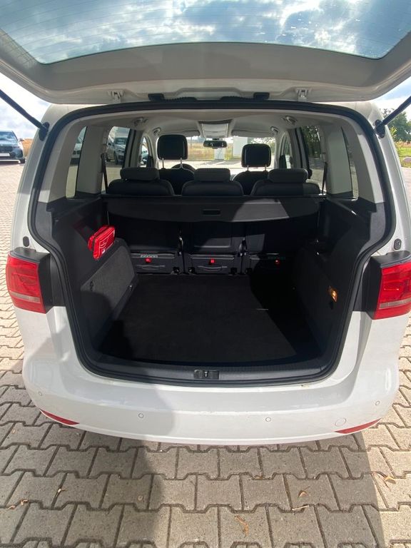 VW Touran 1.6 TDI Life BMT, Bild 5