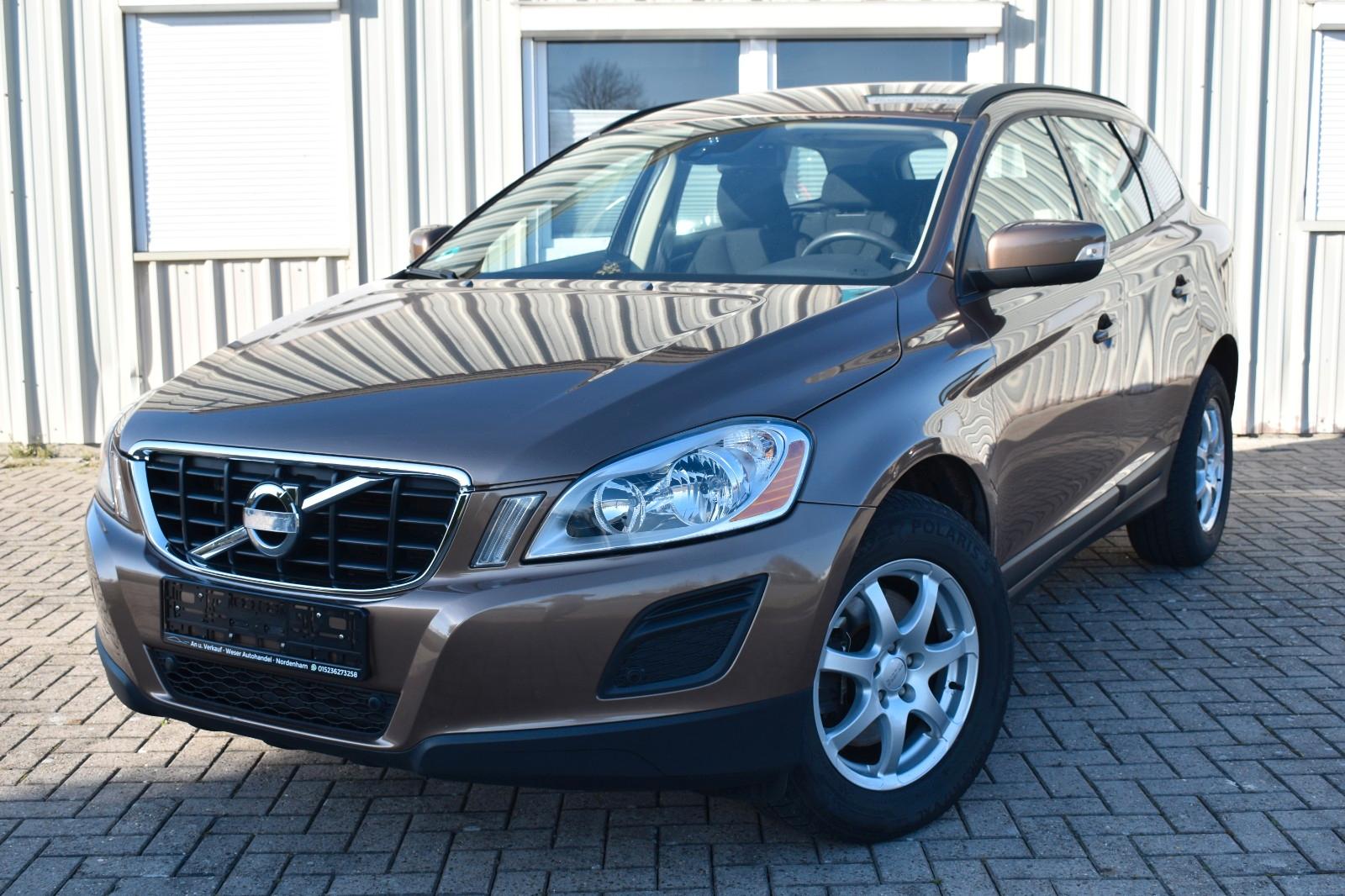 Volvo XC 60 Kinetic Drive*2.HD*S-HEFT*AHK*SHZ*TÜVNEU*