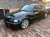 BMW E46 330i Wenig KM!! M-Paket Original H... - BMW 330: E46 330i