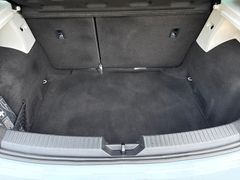 Fahrzeugabbildung Seat Leon FR 1,5 TSI Navi Sitzh LED Full-Link 2.Hand