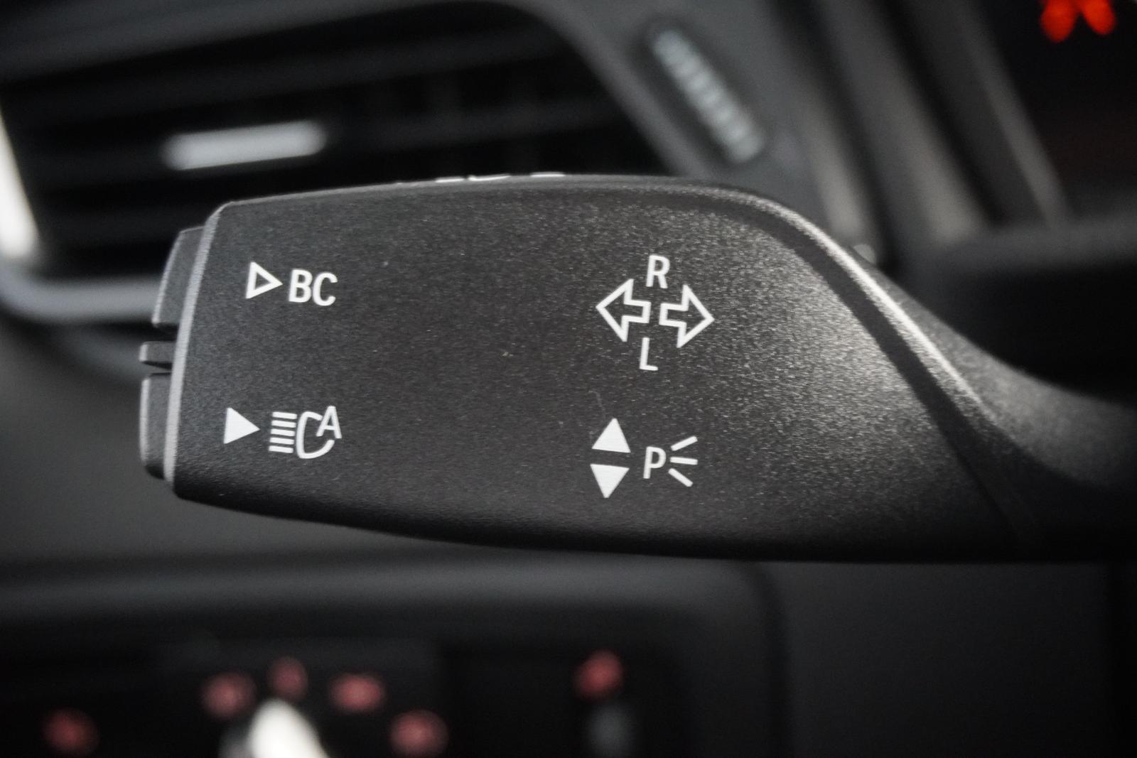 BMW 220 i Advantage AT Navi LED Kamera Head-Up, миниатюра 23