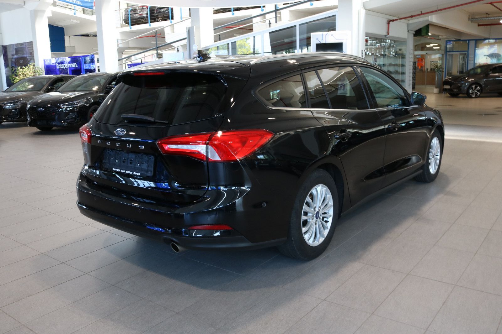 Fahrzeugabbildung Ford Focus Turnier Titanium  Automatik   Navi/Kamera