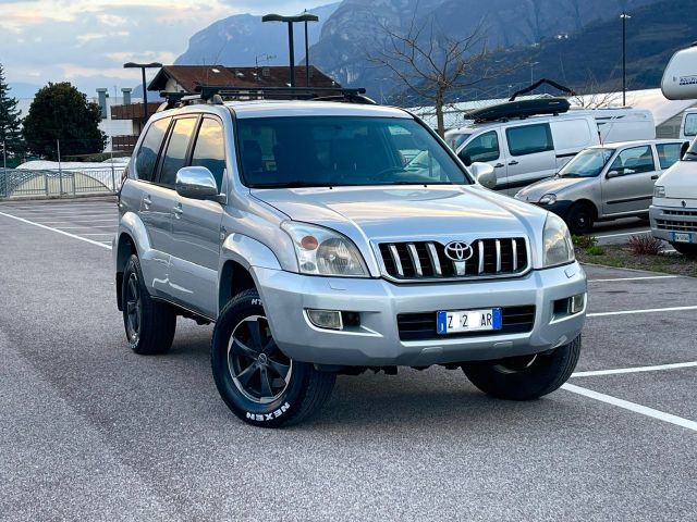 Toyota Land Cruiser 3.0 D-4D 16V cat 5 porte Sol