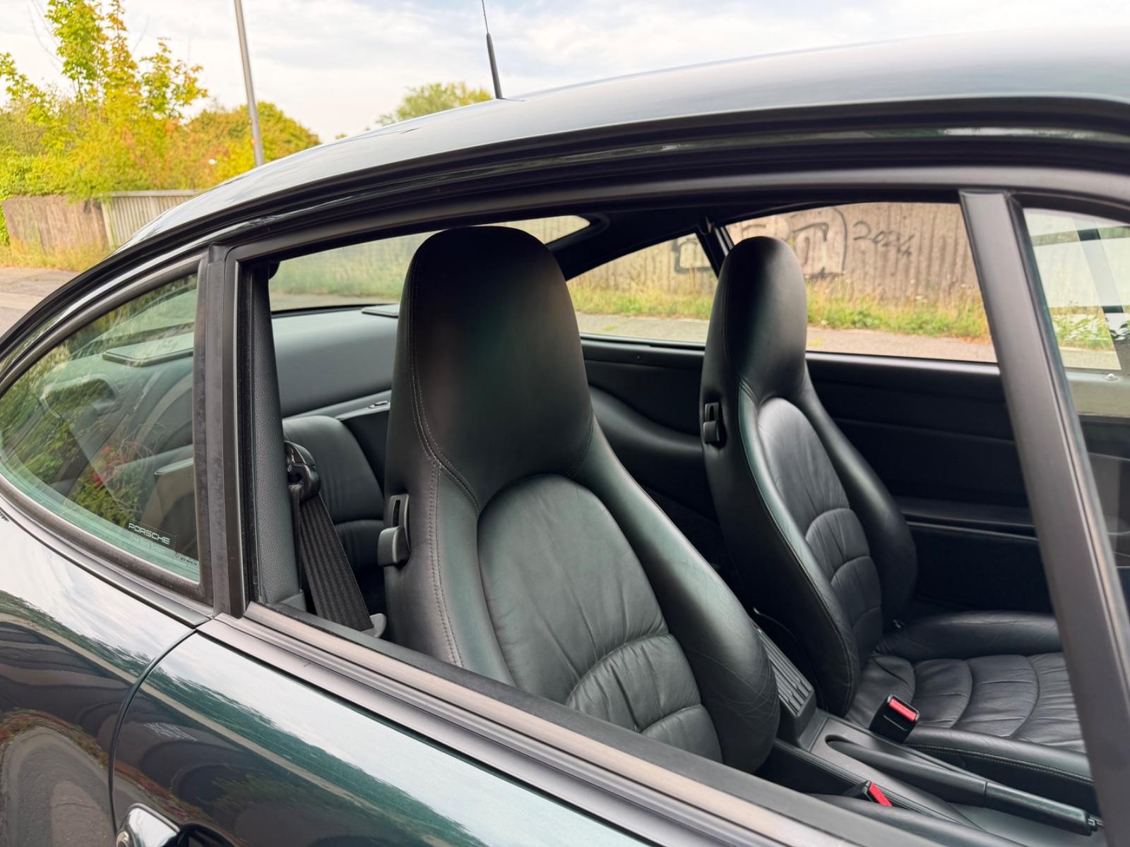Porsche 993 Coupé / 18.944 KM / X51 / Owned since 1996