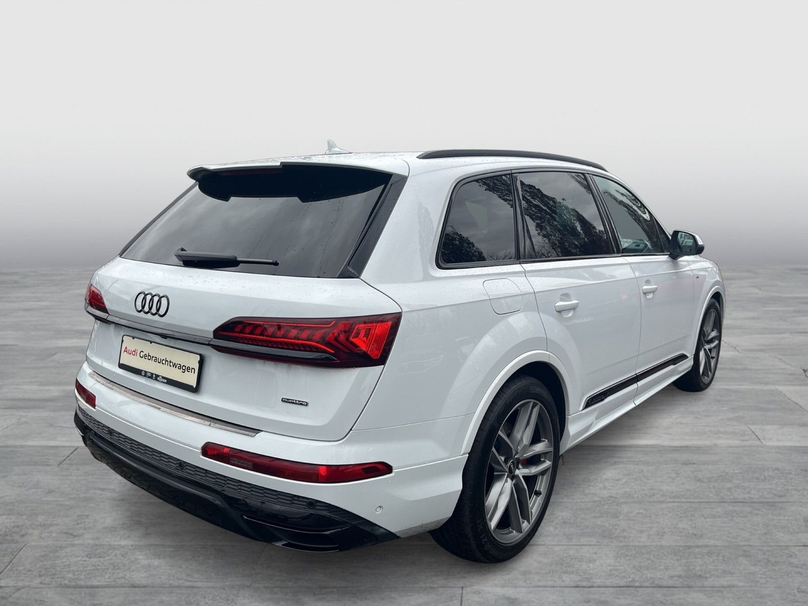 Audi Q7 55 TFSI e quattro S line foto 3