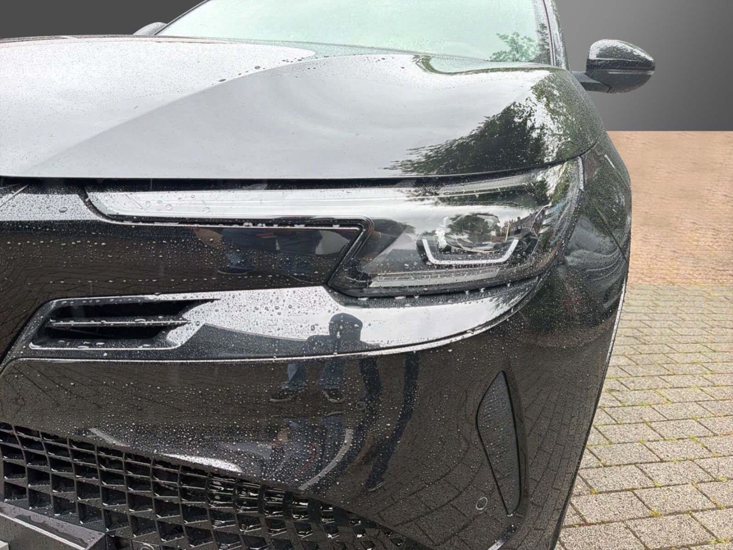 Fahrzeugabbildung Alfa Romeo Junior Elettrica TI -Technologie-Panorama-Wärmep