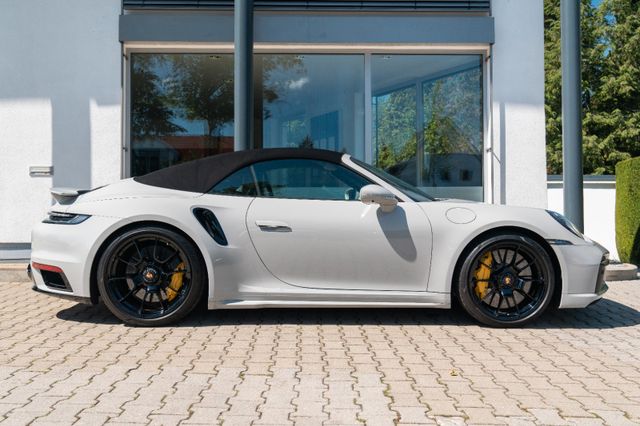 Porsche 992 Turbo S Cabrio/ NACHTSICHT/ INNO DRIVE/ BURM